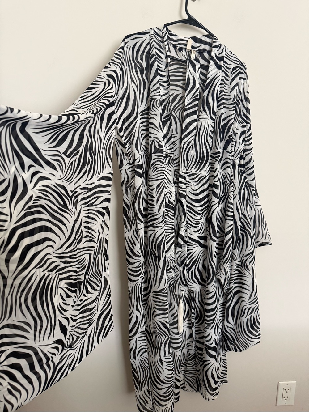 Shonda Shear Zebra Print Tassel Kimono Cover Up One Size Boho Resort Wear - Picture 5 of 13